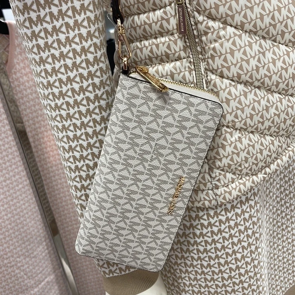 Michael Kors Jet Set Travel Large Travel CONTINENTAL wallet-wristlet-phoneholder - Picture 8 of 16